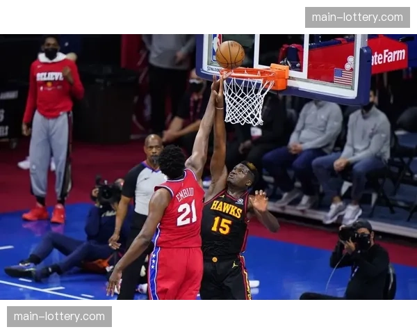 老鹰奥孔古高效16分7篮板，开局连中三分打崩对手防线